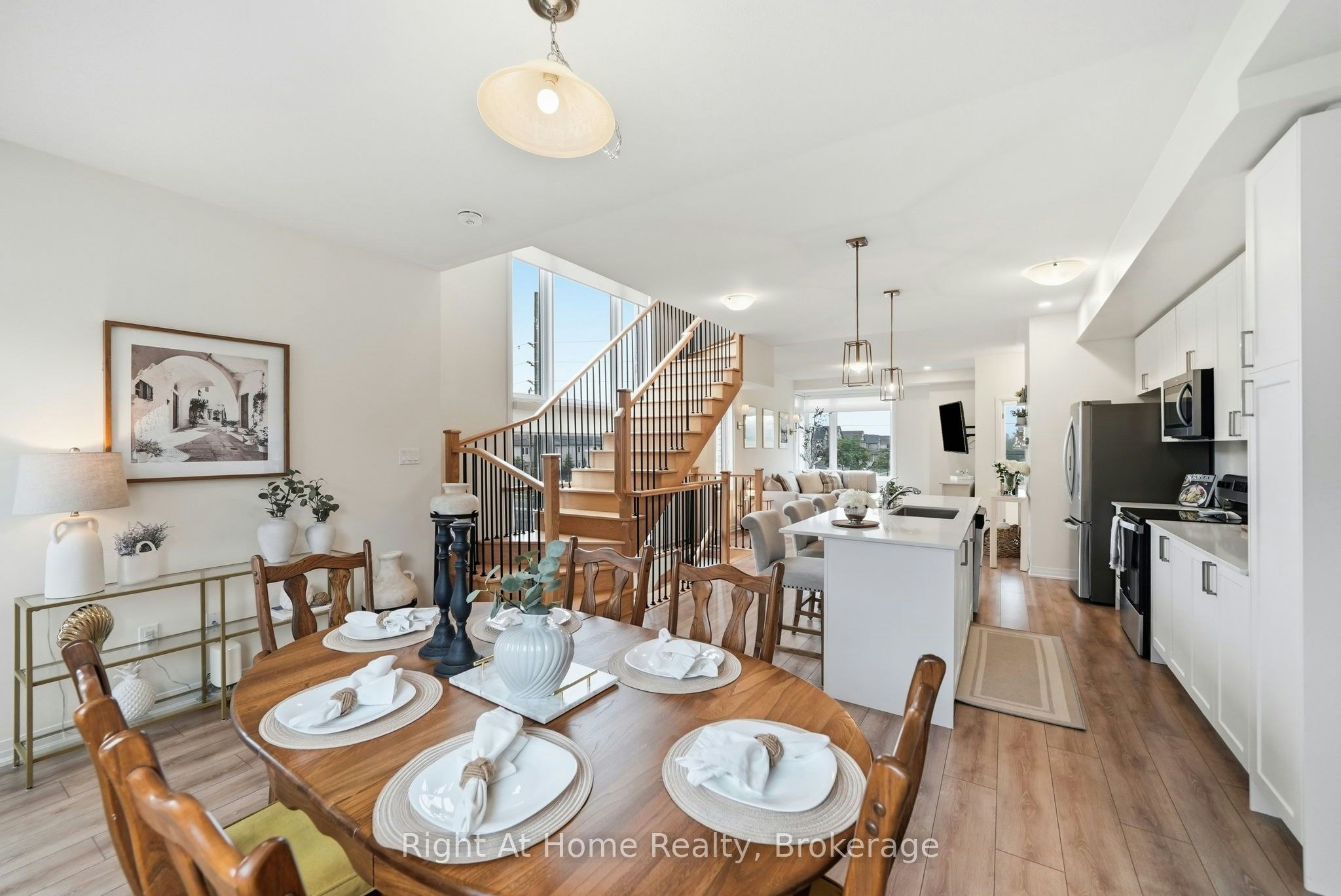 52 Emmas Way, Whitby, ON, L1R 0S7 - 14
