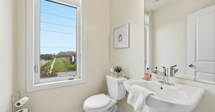 52 Emmas Way, Whitby, ON, L1R 0S7 - 15