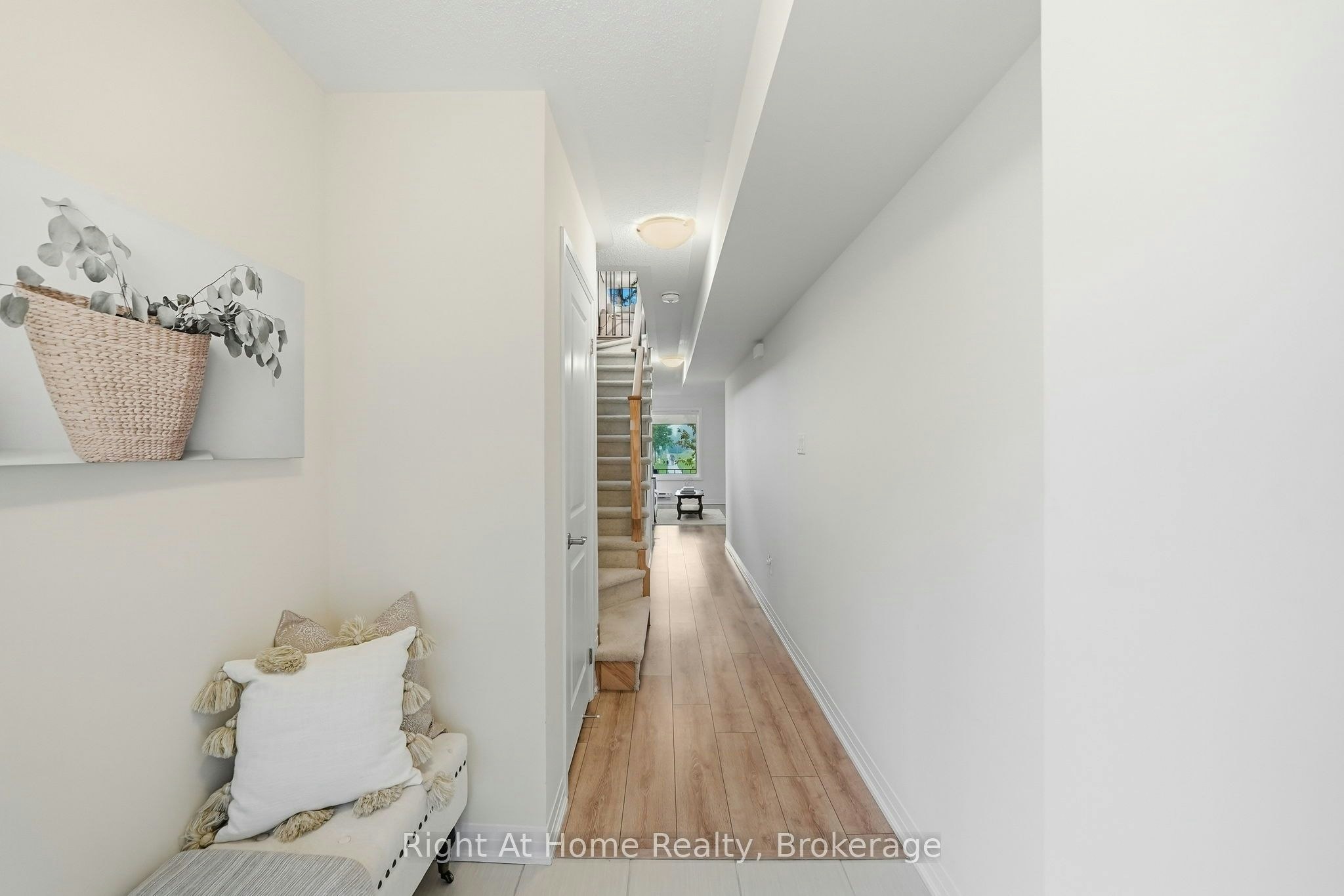 52 Emmas Way, Whitby, ON, L1R 0S7 - 3