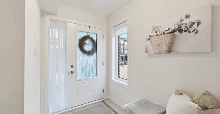 52 Emmas Way, Whitby, ON, L1R 0S7 - 2