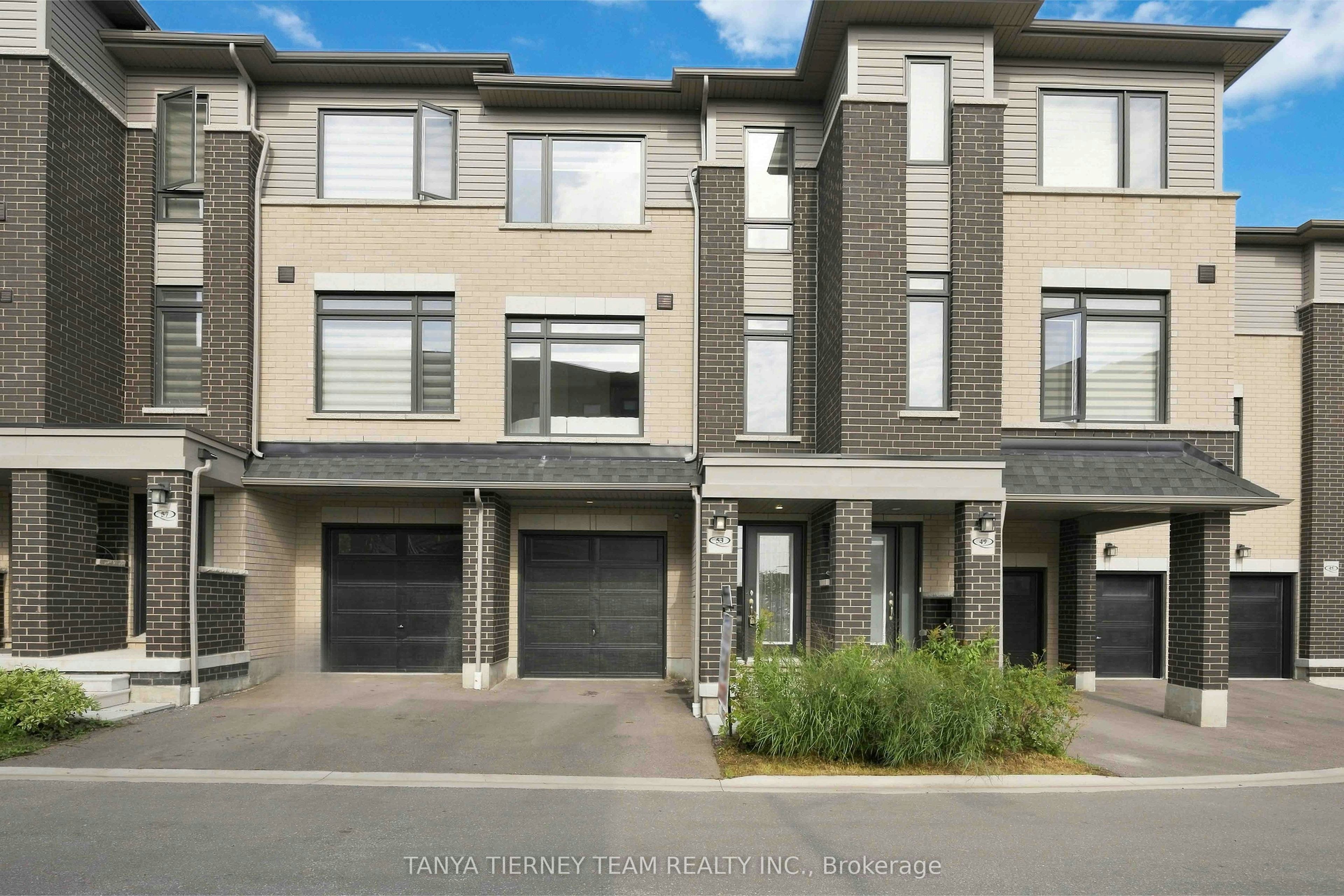 53 Emmas Way, Whitby, ON, L1R 0S7