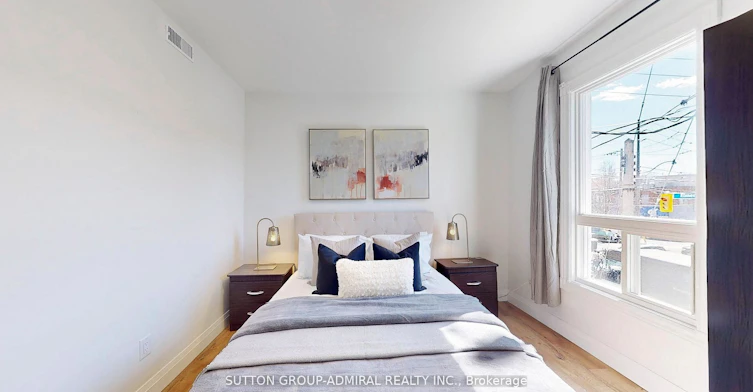 Upper 1-1930 Queen Street E, Toronto, ON, M4L 1H6 - 21