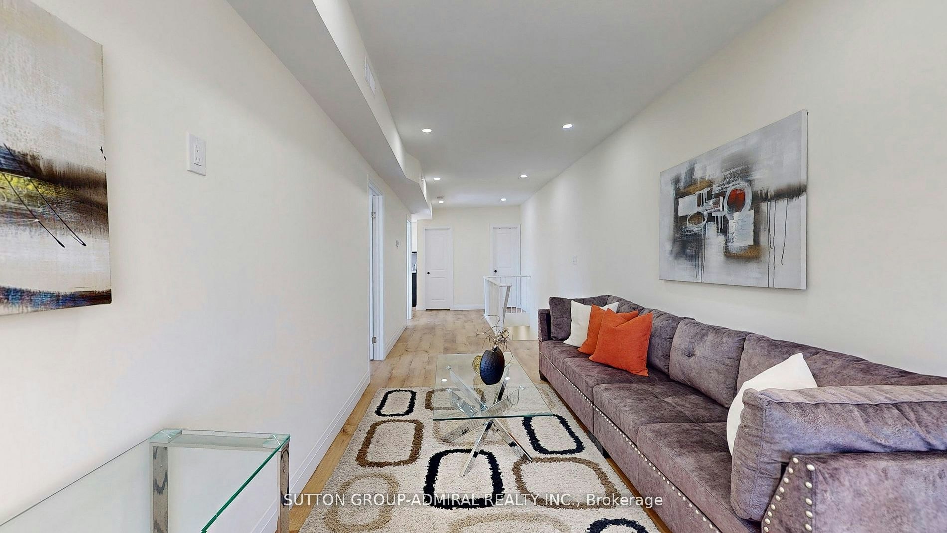 Upper 1-1930 Queen Street E, Toronto, ON, M4L 1H6 - 9