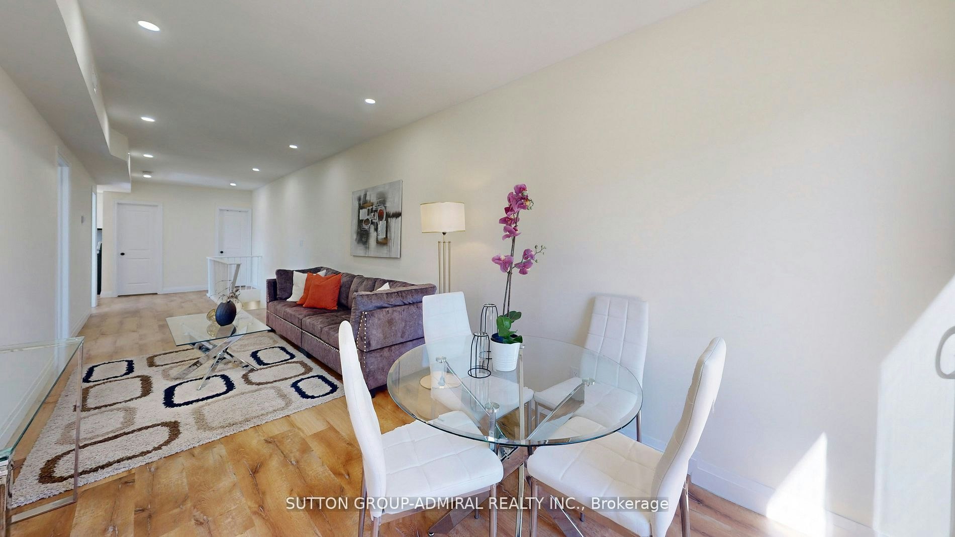 Upper 1-1930 Queen Street E, Toronto, ON, M4L 1H6 - 11