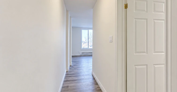 Upper-843 Danforth Avenue, Toronto, ON, M4J 1L2 - 23
