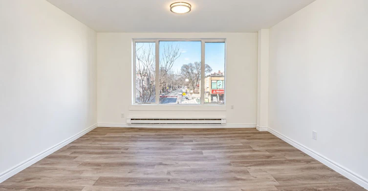 Upper-843 Danforth Avenue, Toronto, ON, M4J 1L2 - 3