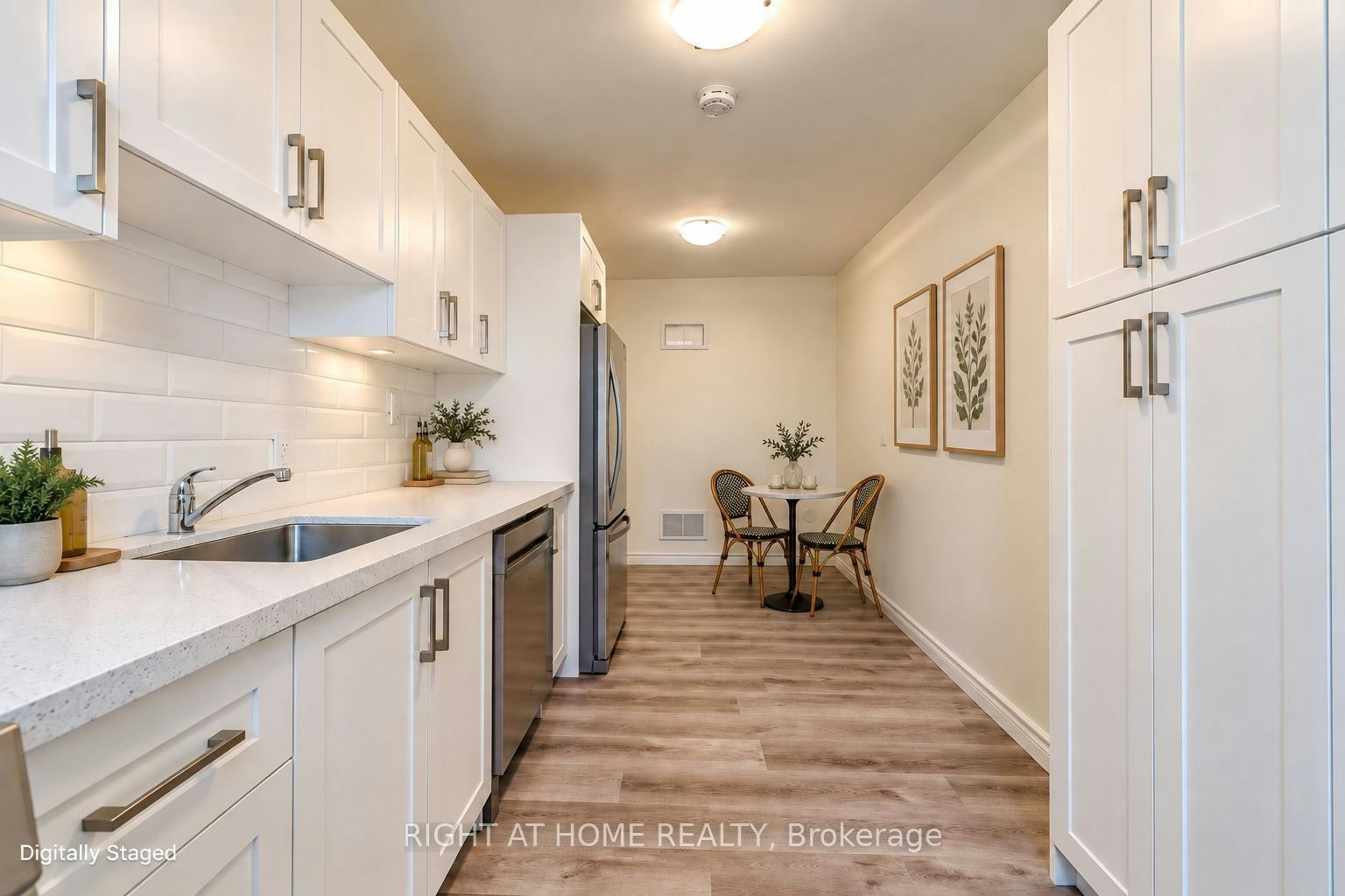 Upper-843 Danforth Avenue, Toronto, ON, M4J 1L2 - 11