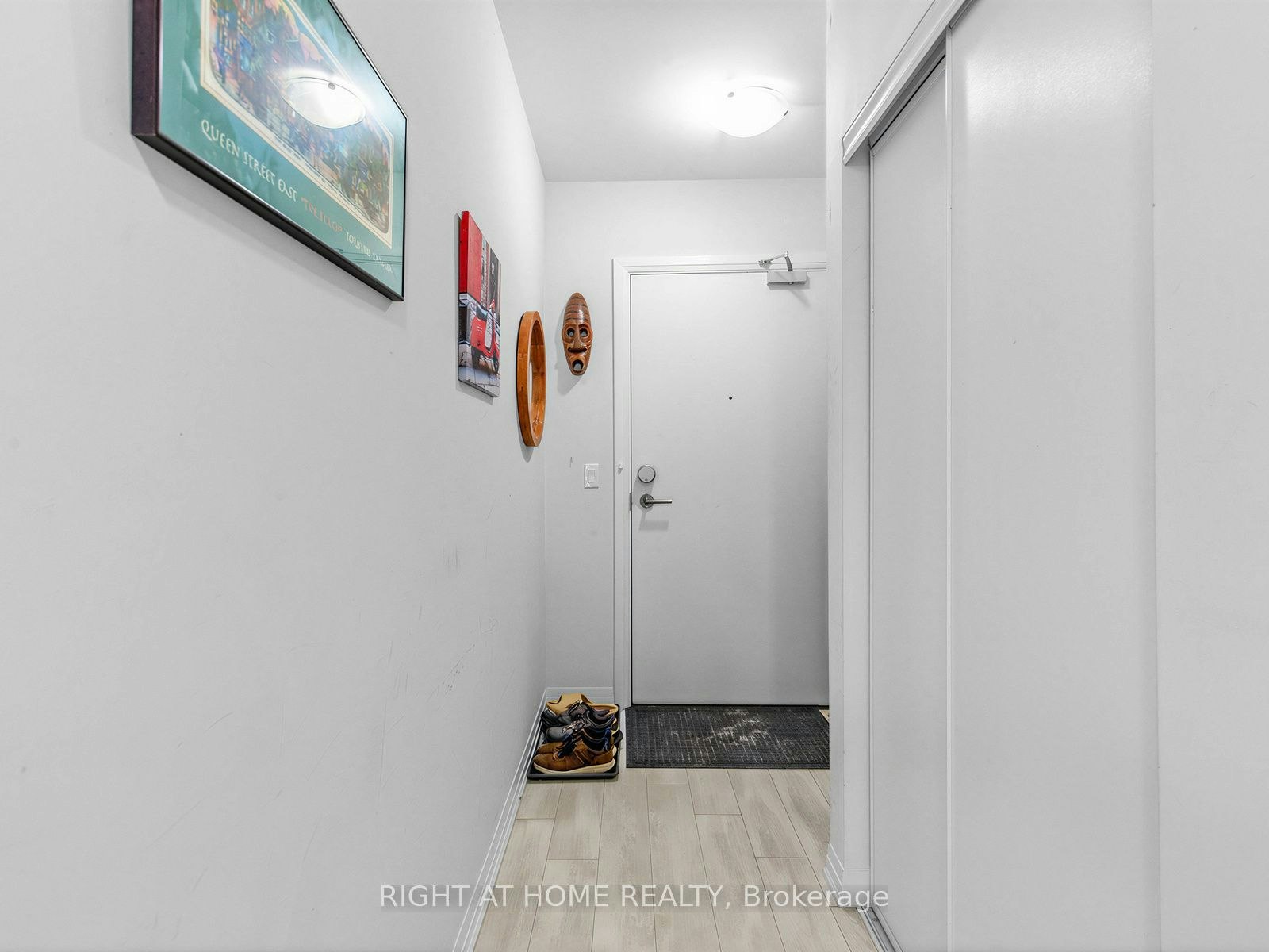 211-1630 Queen Street E, Toronto, ON, M4L 0B3 - 8