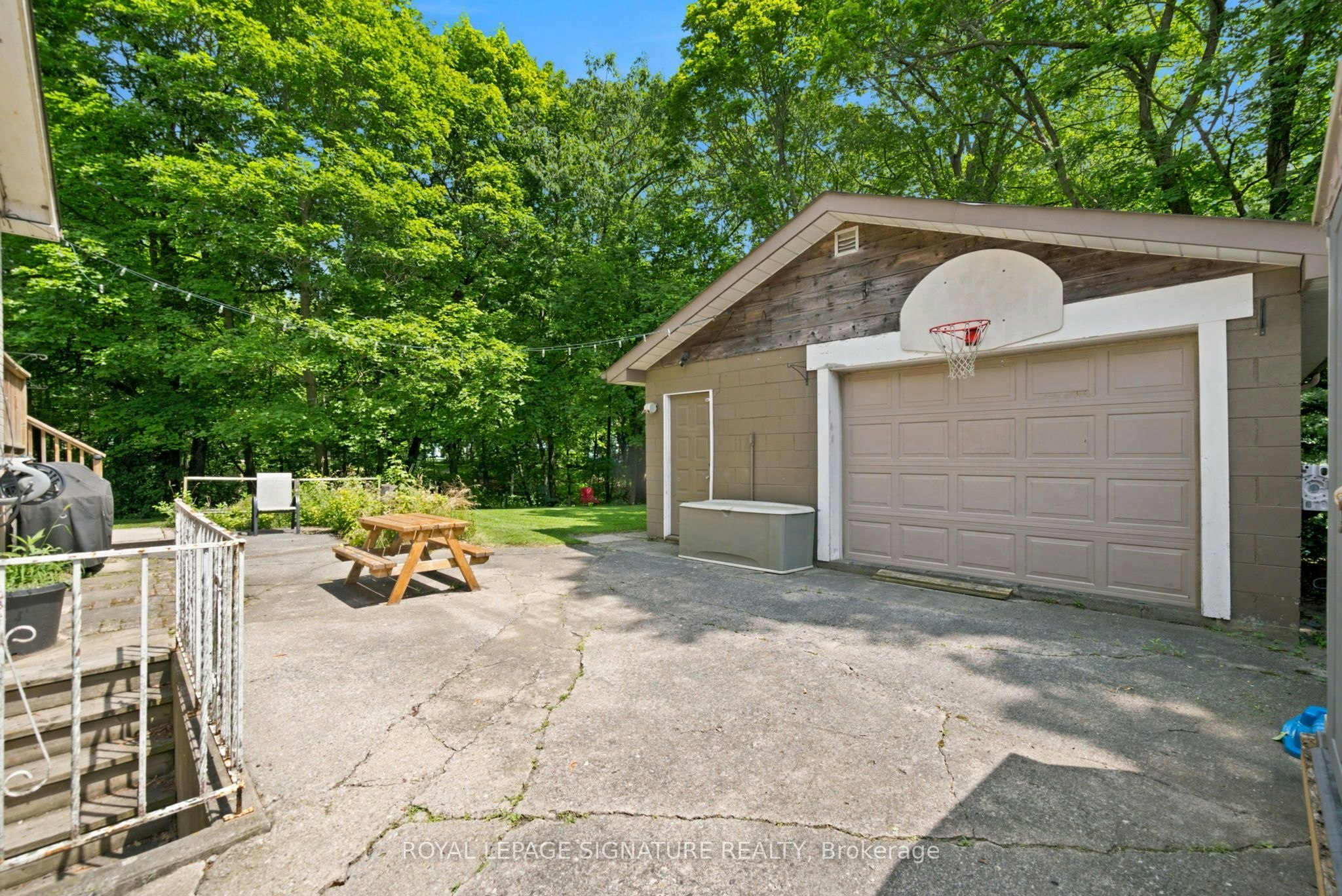 Lower-531 Rodd Avenue, Pickering, ON, L1W 2B1