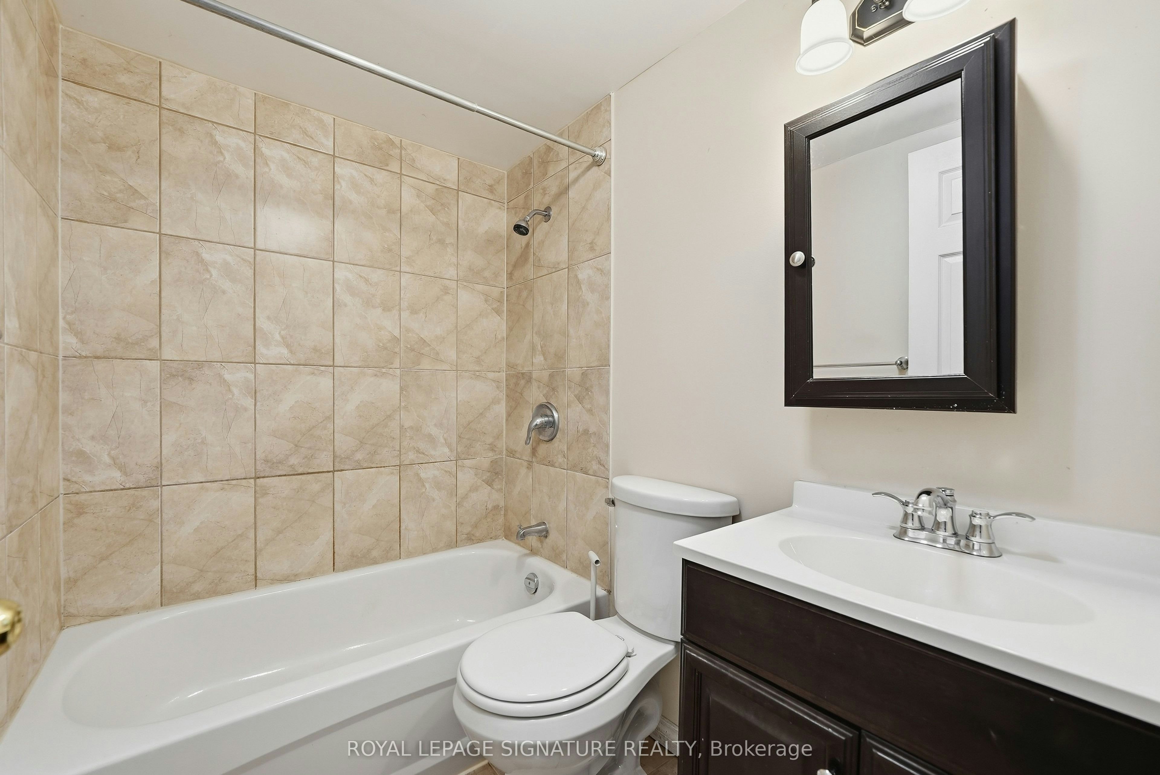 Lower-531 Rodd Avenue, Pickering, ON, L1W 2B1 - 14