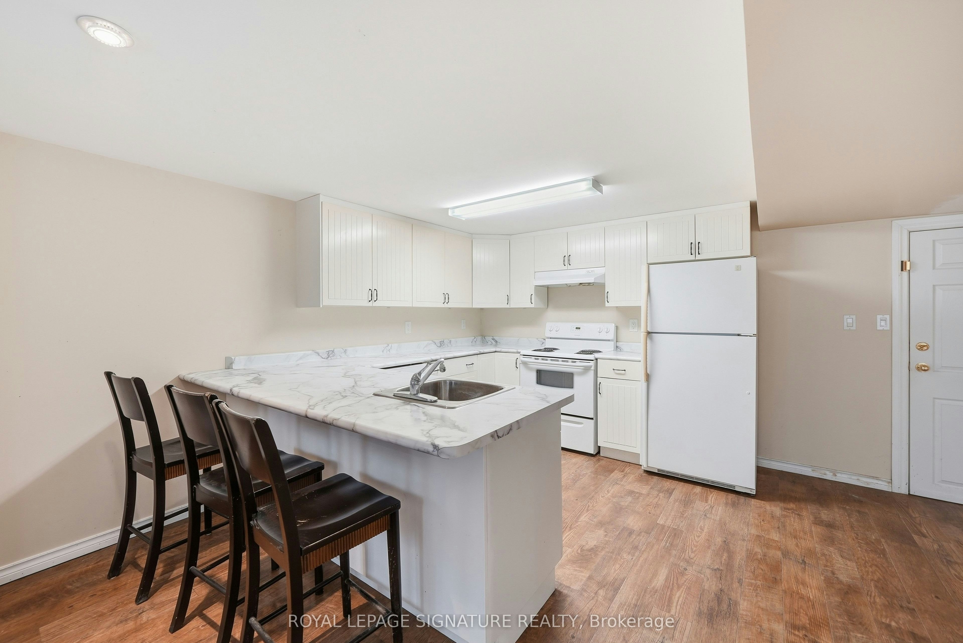 Lower-531 Rodd Avenue, Pickering, ON, L1W 2B1 - 4