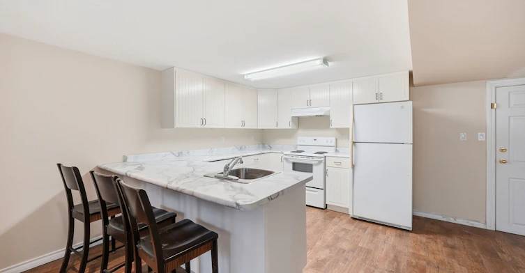 Lower-531 Rodd Avenue, Pickering, ON, L1W 2B1 - 4