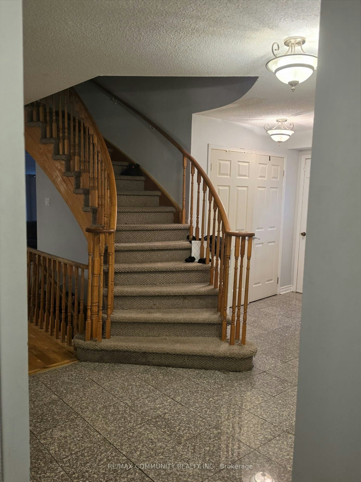 UPPER-36 Beaumont Drive, Ajax, ON, L1T 1P8