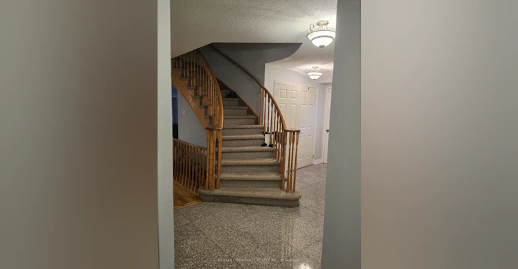 UPPER-36 Beaumont Drive, Ajax, ON, L1T 1P8