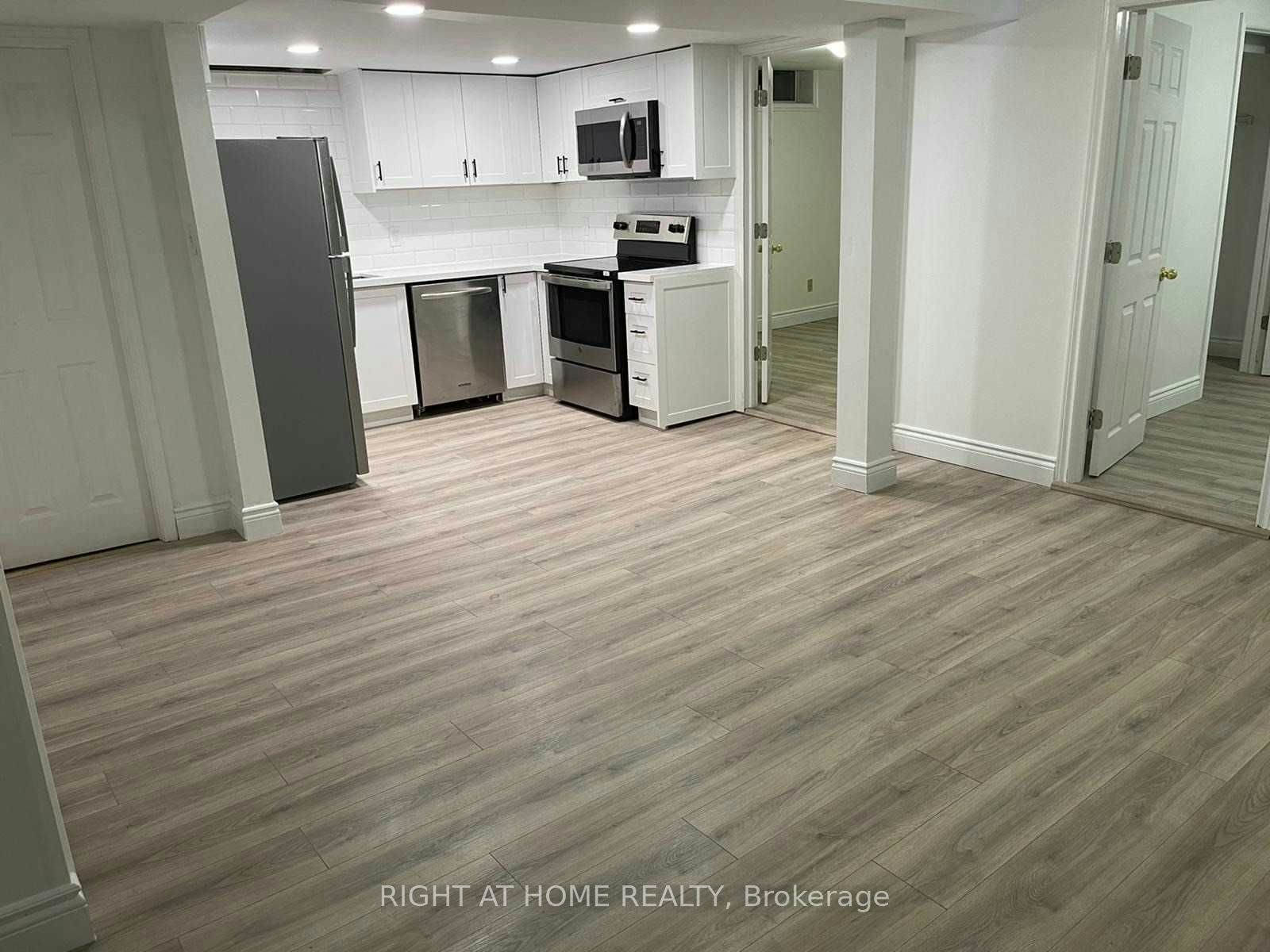 727 Down Crescent, Oshawa, ON, L1H 7X9 - 3