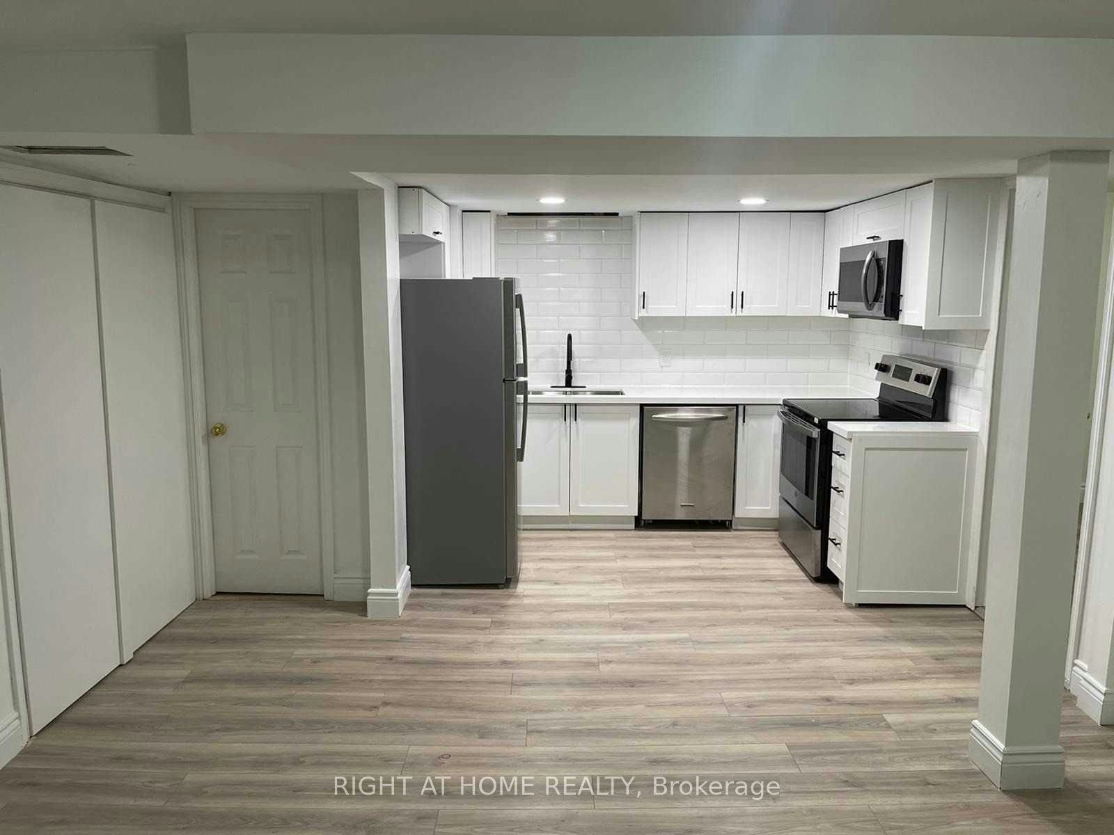727 Down Crescent, Oshawa, ON, L1H 7X9 - 5