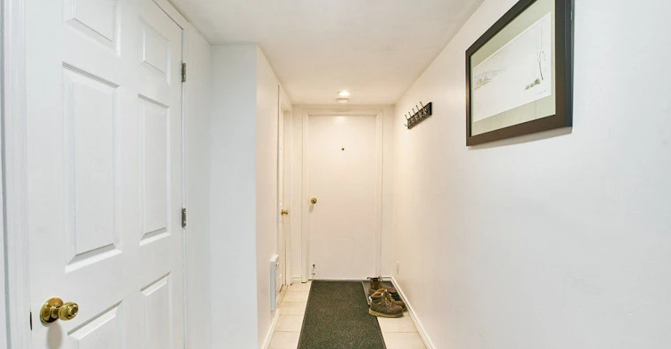 Lower-304 Palmerston Avenue, Whitby, ON, L1N 3E9 - 11