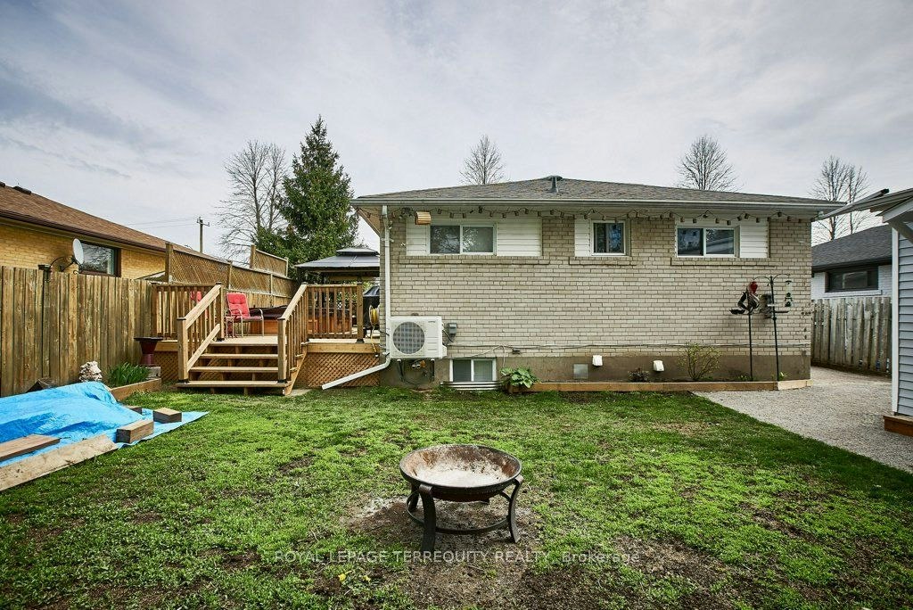 Lower-304 Palmerston Avenue, Whitby, ON, L1N 3E9 - 15