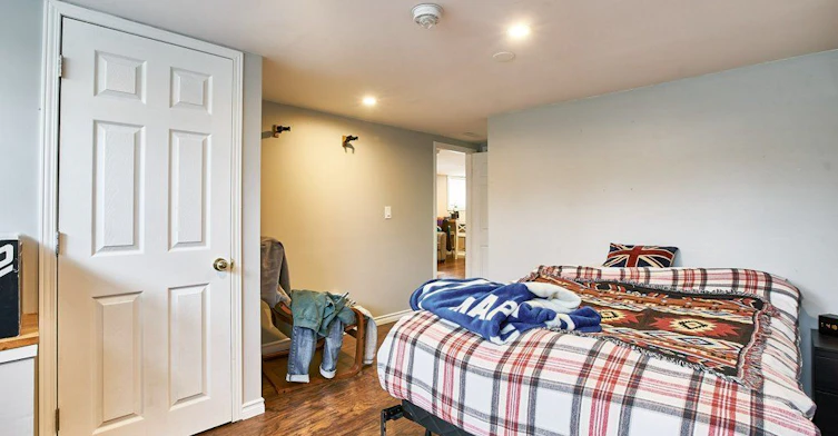 Lower-304 Palmerston Avenue, Whitby, ON, L1N 3E9 - 9