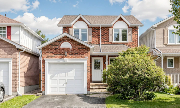 1704 Canadore Crescent