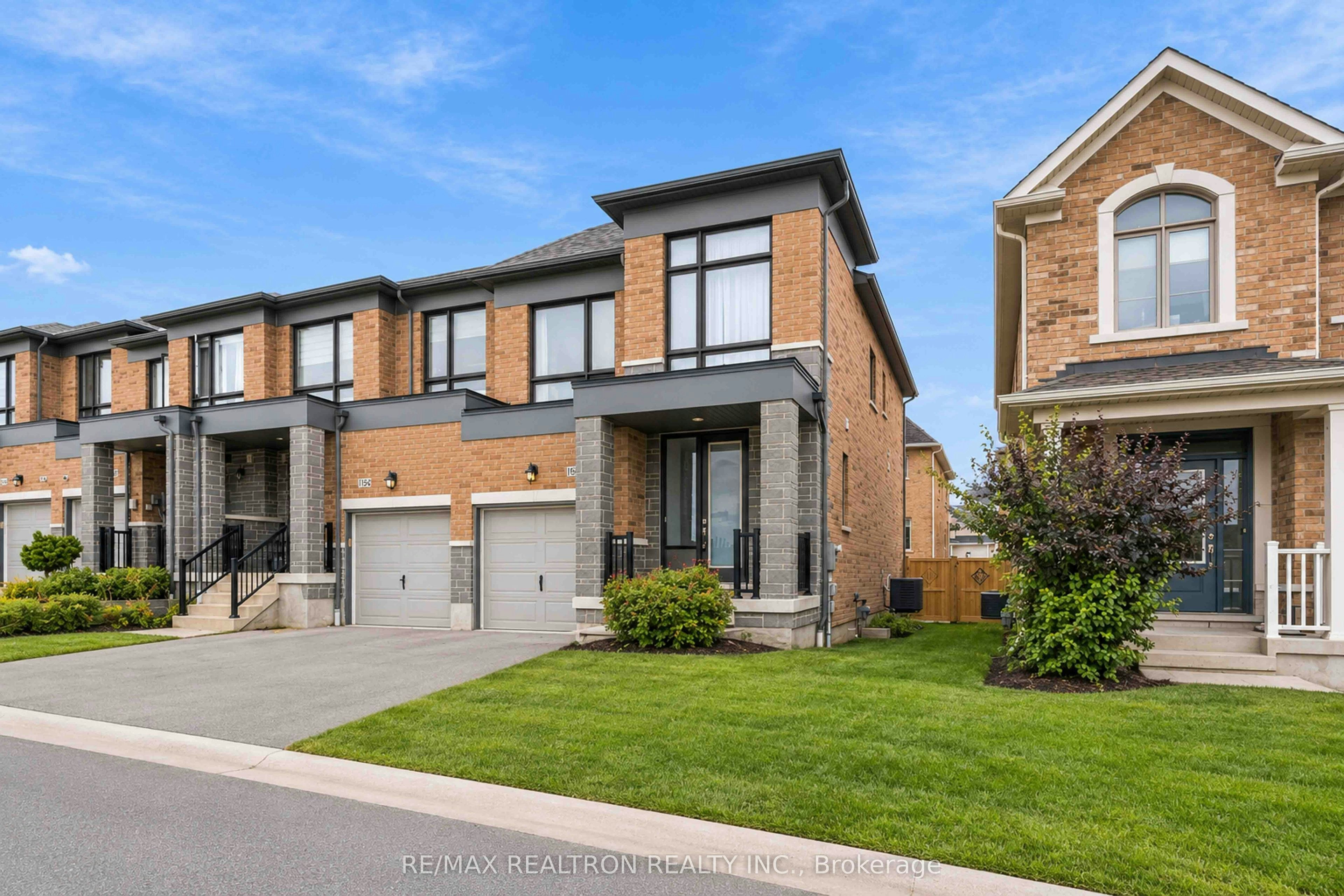 1160 Drawstring Lane, Pickering, ON, L1X 0G7