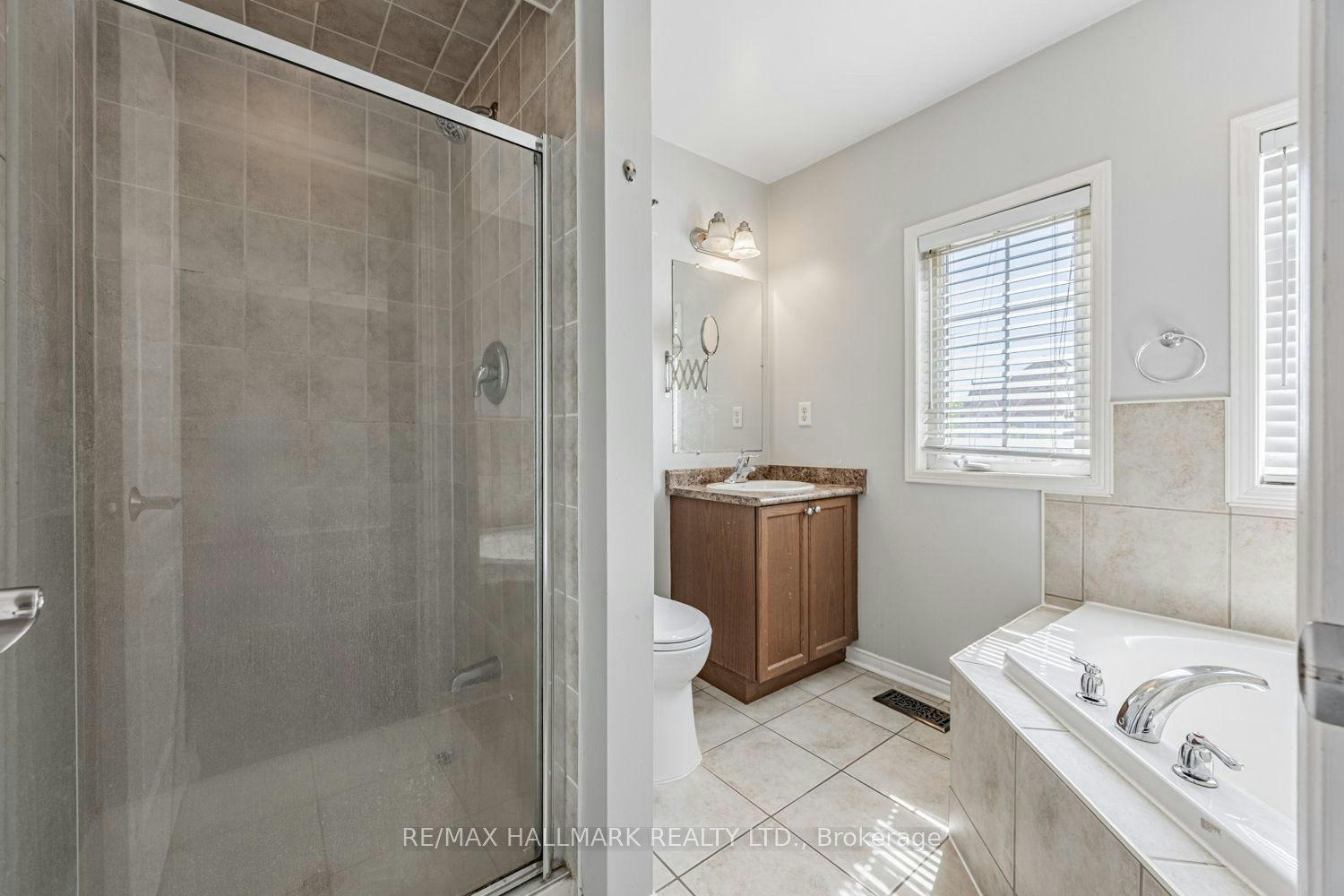 6 Dollery Gate, Ajax, ON, L1T 0G7 - 20