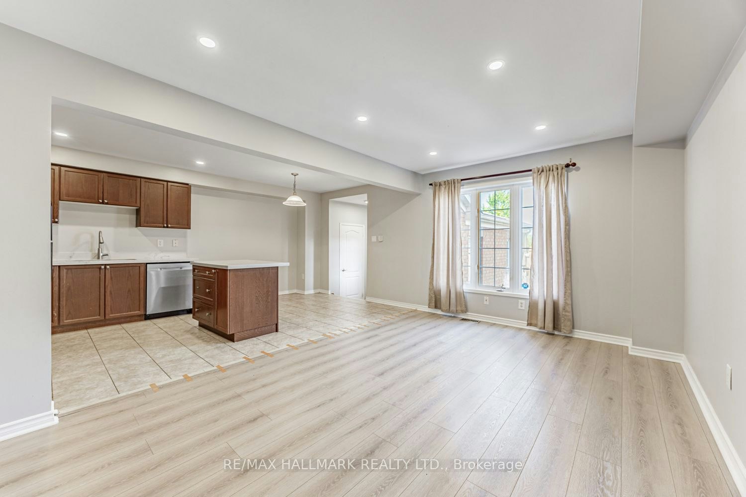 6 Dollery Gate, Ajax, ON, L1T 0G7 - 8
