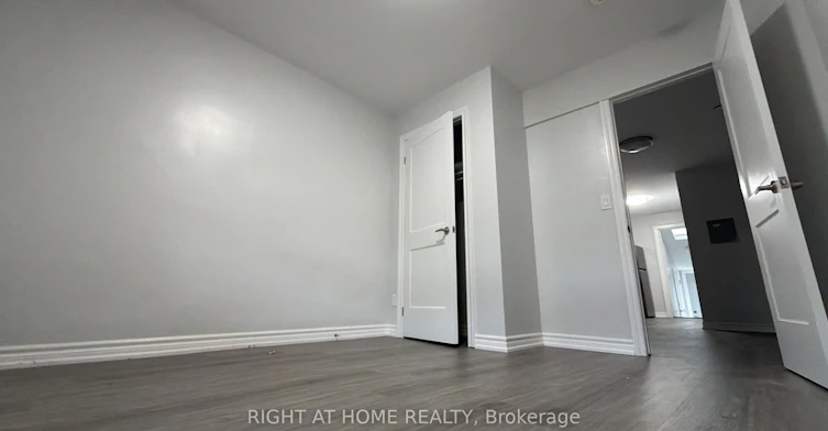Main-408 Strathmore Boulevard, Toronto, ON, M4C 1N5 - 9