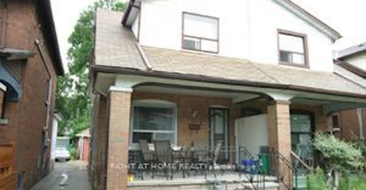 Main-408 Strathmore Boulevard, Toronto, ON, M4C 1N5