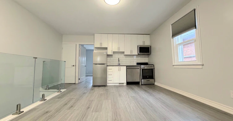 Upper-408 Strathmore Boulevard, Toronto, ON, M4C 1N5 - 5
