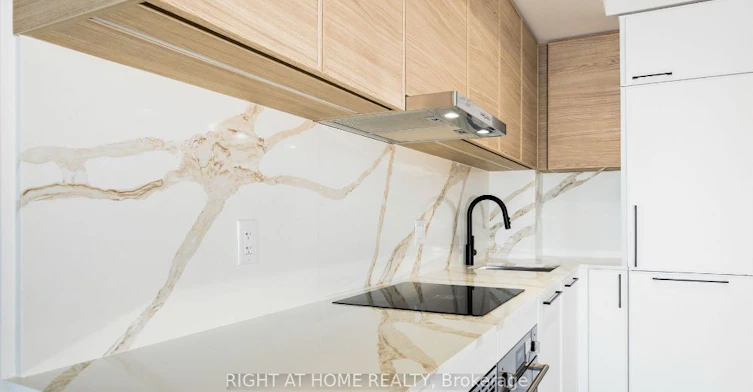1117-1050 Eastern Avenue, Toronto, ON, M4L 0B7 - 4