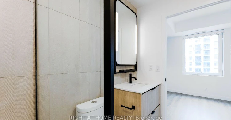 1117-1050 Eastern Avenue, Toronto, ON, M4L 0B7 - 12