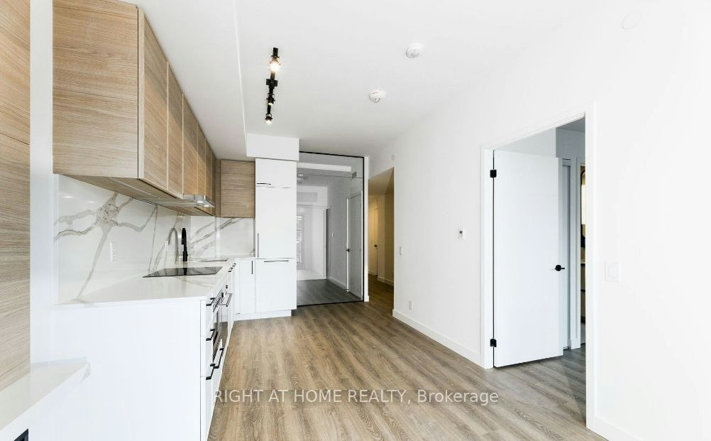 1117-1050 Eastern Avenue, Toronto, ON, M4L 0B7 - 11