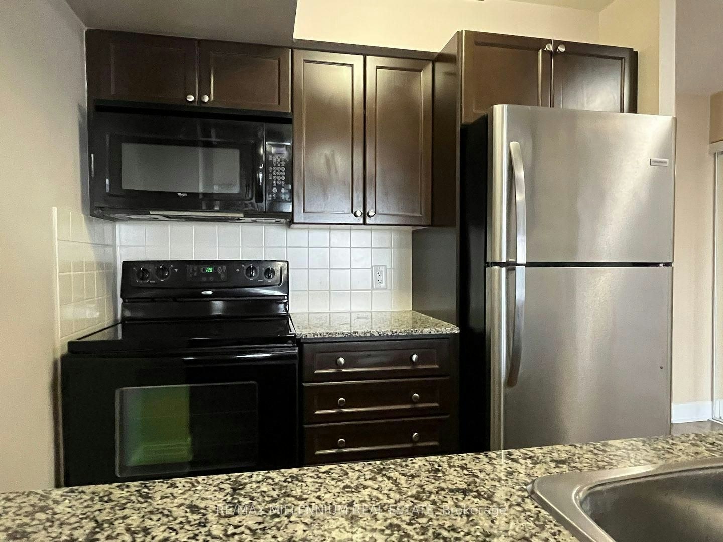 2621-135 Village Green Square, Toronto, ON, M1S 0G4 - 2
