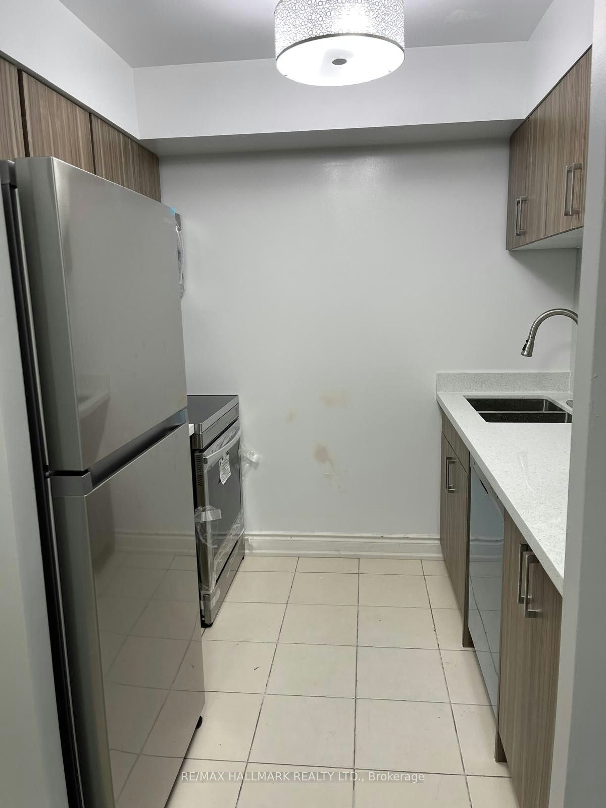 1805-70 Town Centre Court, Toronto, ON, M1P 0B2 - 3
