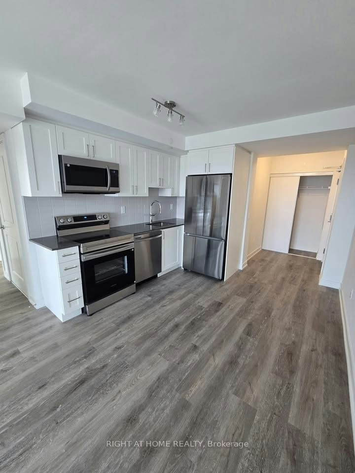 1602-1010 Sandy Beach Road, Pickering, ON, L1W 3V9 - 2