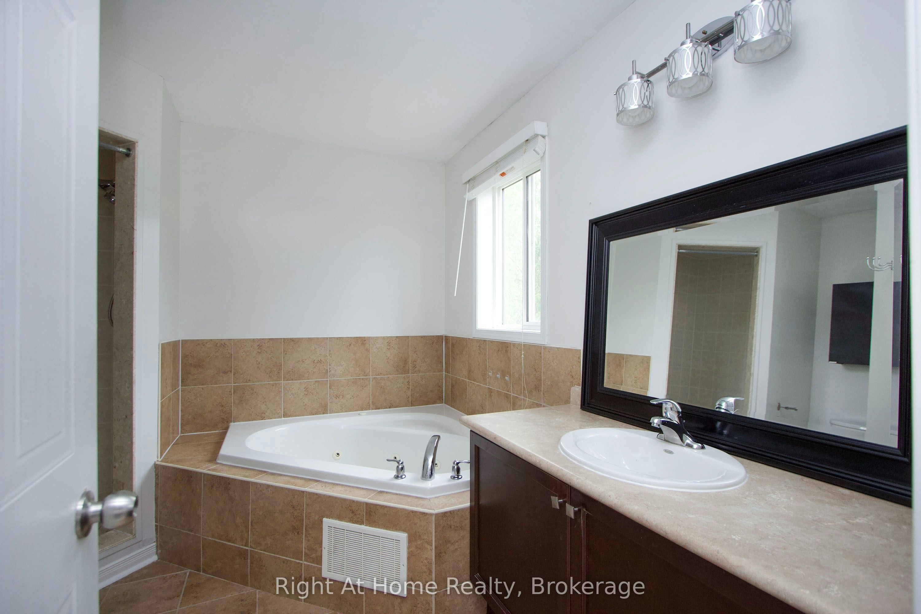 1263 Gyatt Crescent, Oshawa, ON, L1K 0M2 - 23