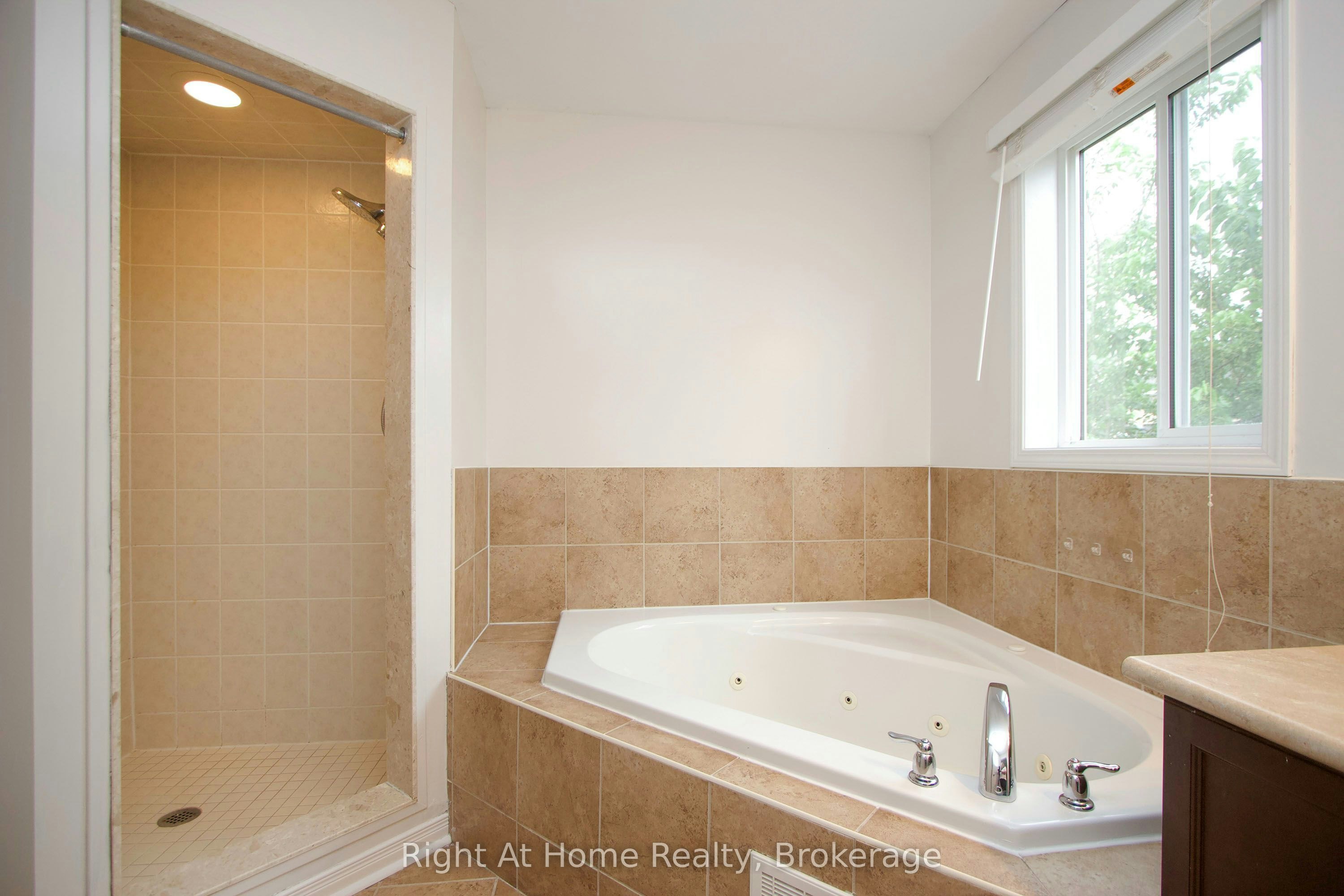 1263 Gyatt Crescent, Oshawa, ON, L1K 0M2 - 22