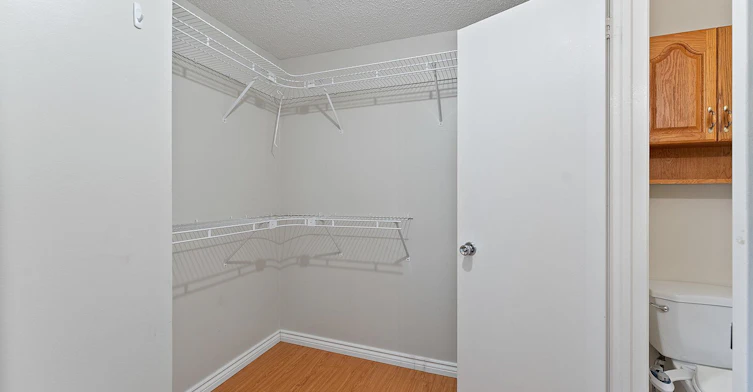 28 Ecclesfield Drive, Toronto, ON, M1W 3J6 - 29