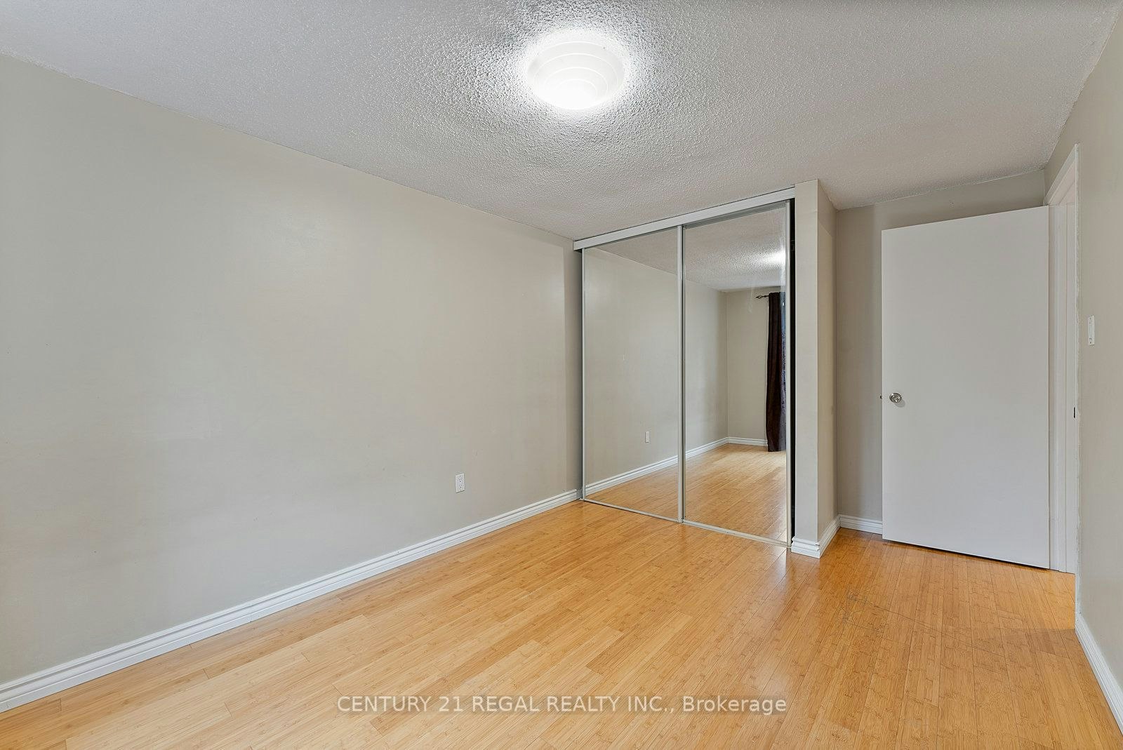 28 Ecclesfield Drive, Toronto, ON, M1W 3J6 - 32