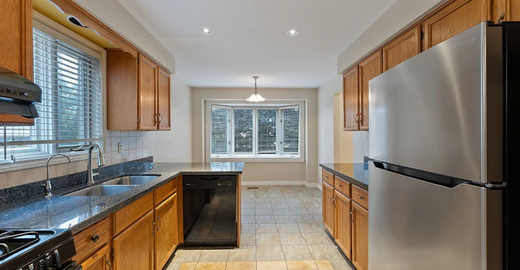 28 Ecclesfield Drive, Toronto, ON, M1W 3J6 - 15