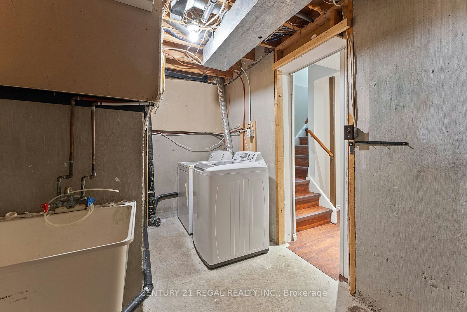 28 Ecclesfield Drive, Toronto, ON, M1W 3J6 - 45
