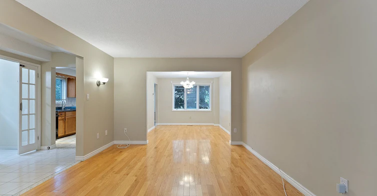 28 Ecclesfield Drive, Toronto, ON, M1W 3J6 - 7