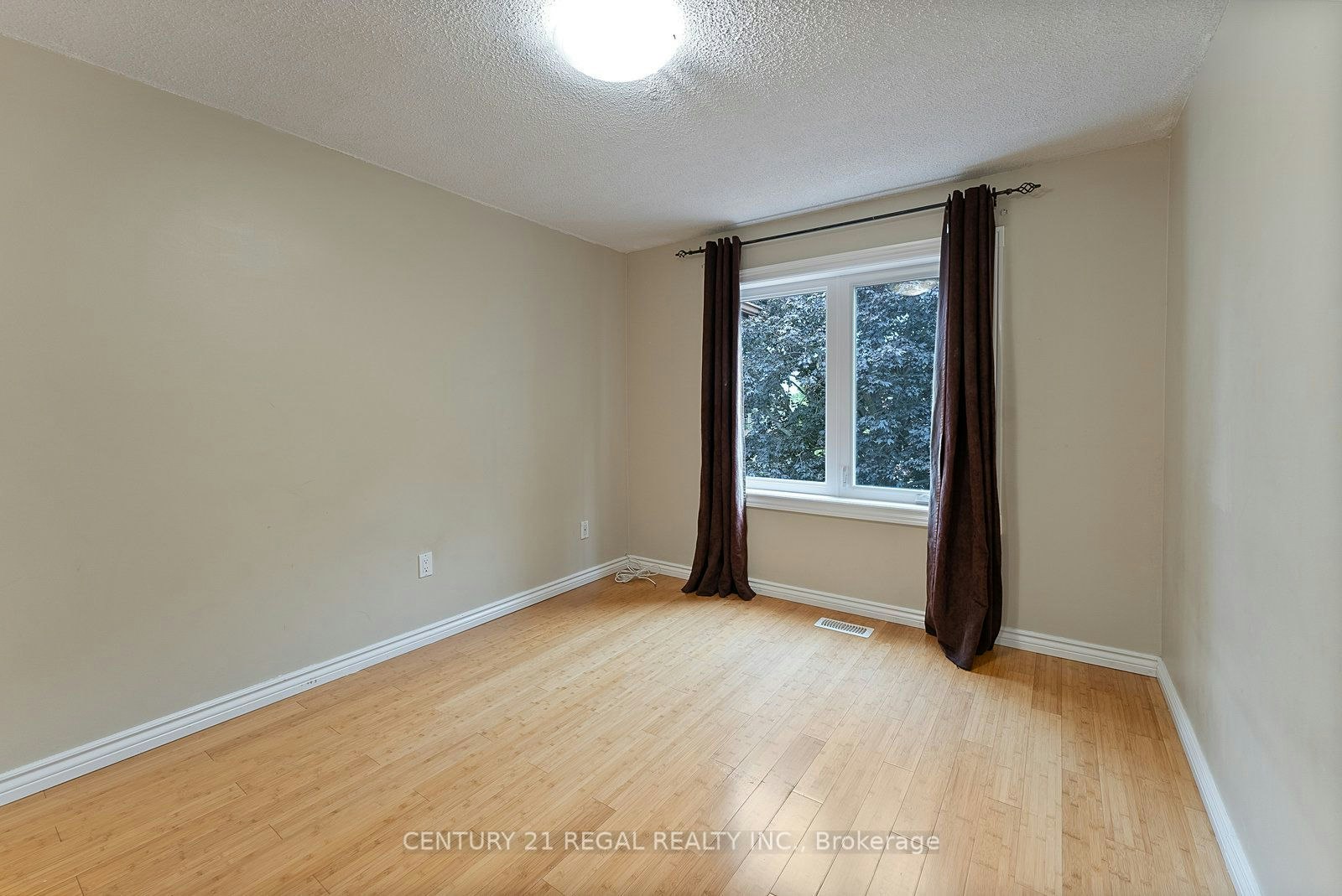 28 Ecclesfield Drive, Toronto, ON, M1W 3J6 - 31