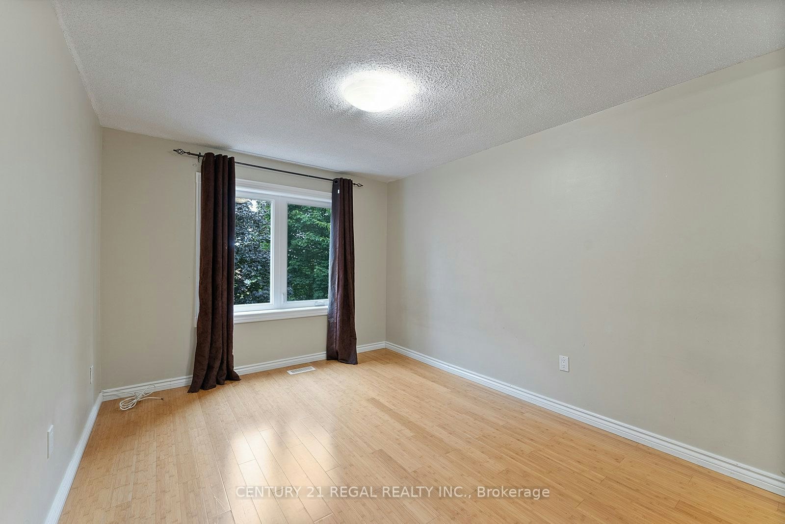 28 Ecclesfield Drive, Toronto, ON, M1W 3J6 - 30