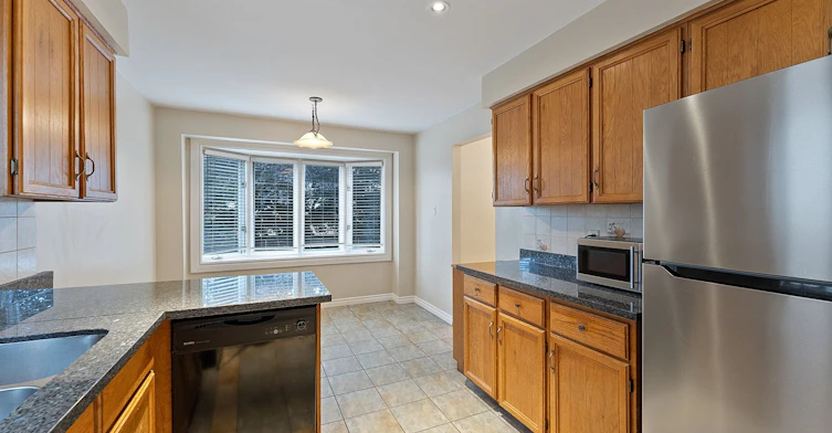 28 Ecclesfield Drive, Toronto, ON, M1W 3J6 - 17