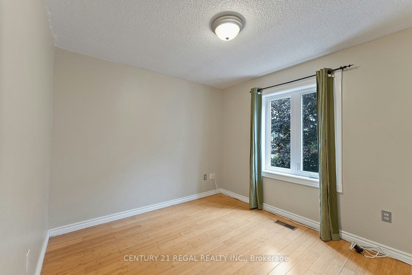 28 Ecclesfield Drive, Toronto, ON, M1W 3J6 - 33
