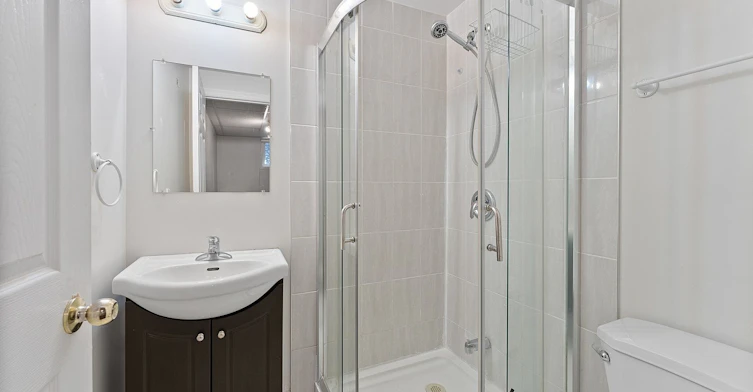 28 Ecclesfield Drive, Toronto, ON, M1W 3J6 - 44