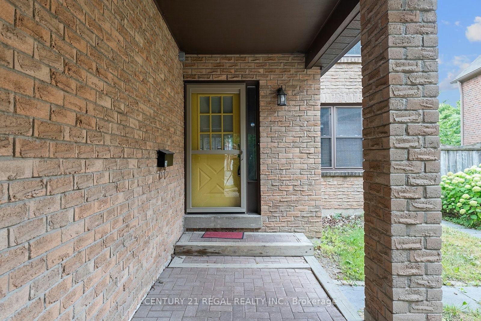 28 Ecclesfield Drive, Toronto, ON, M1W 3J6 - 2