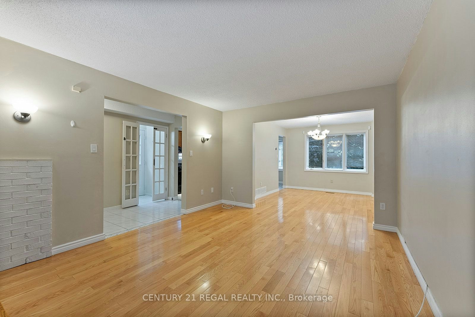 28 Ecclesfield Drive, Toronto, ON, M1W 3J6 - 6